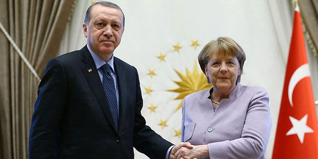 Erdoğan, Merkel'le görüştü