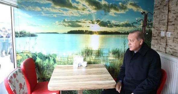 Cumhurbaşkanı Erdoğan börekçiye gitti
