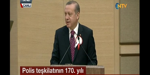 Cumhurbaşkanı Erdoğan'ın kısa süreli şaşkınlığı/VİDEO