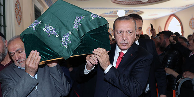 Cumhurbaşkanı Erdoğan cenaze namazına katıldı