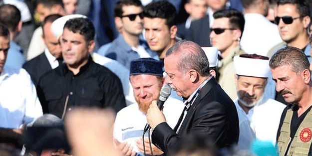 Cumhurbaşkanı Erdoğan cenazede gözyaşlarına boğuldu