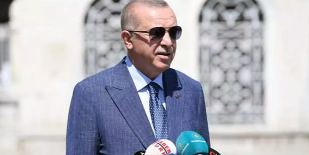 Cumhurbaşkanı Erdoğan cuma namazını Ayasofya'da kıldı