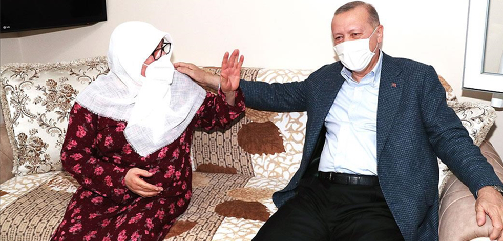 Cumhurbaşkanı Erdoğan, daha önce telefonla görüştüğü Mahruze Keleş'i ziyaret etti