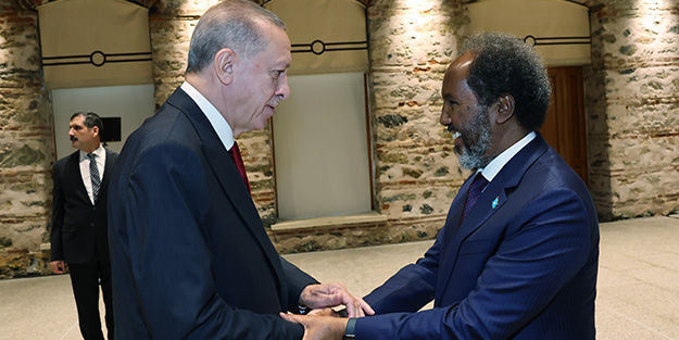 Cumhurbaşkanı Erdoğan, Dolmabahçe'de Somali Cumhurbaşkanı'nı ağırladı