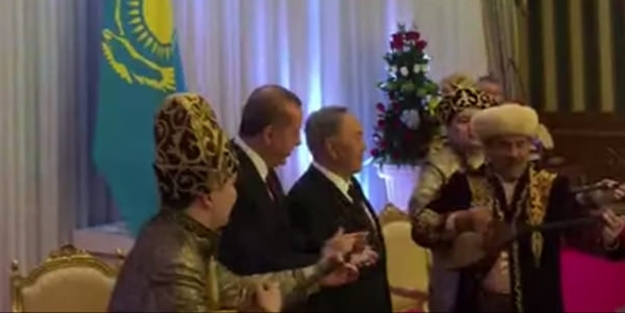 Dombra çalınca bakın Erdoğan ne yaptı!