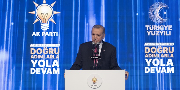 Cumhurbaşkanı Erdoğan duyurdu: Ankara-İstanbul arasına süper hızlı tren geliyor