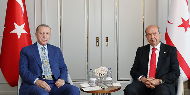 Cumhurbaşkanı Erdoğan Ersin Tatar ile görüştü