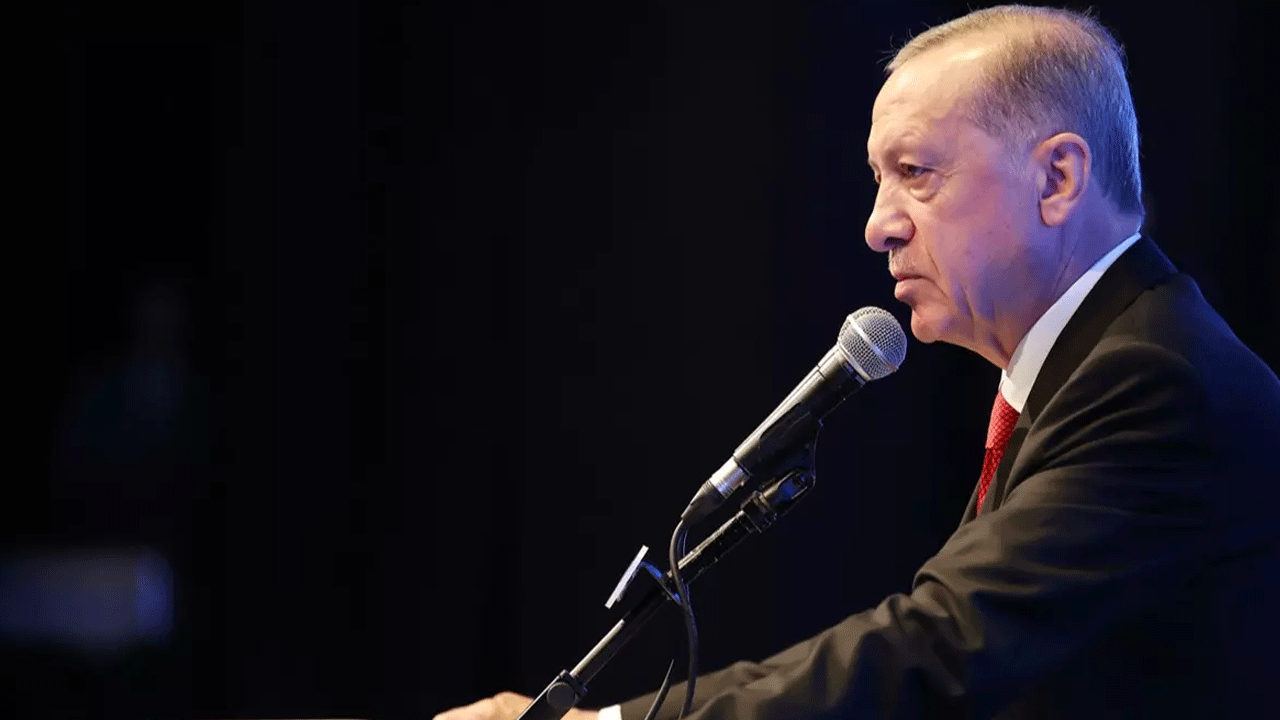 Cumhurbaşkanı Erdoğan: Gazi'nin partisini hırsızların emrine verdiler