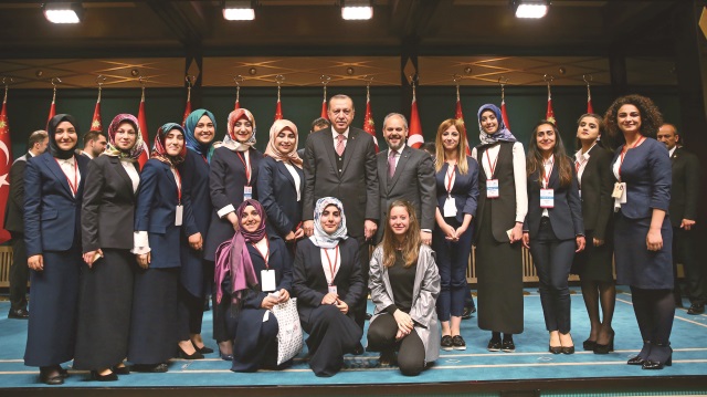 Cumhurbaşkanı Erdoğan: Gençler hak ettiği yeri alacak