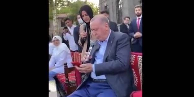 Cumhurbaşkanı Erdoğan, Gönül Dağı türküsünü seslendirdi
