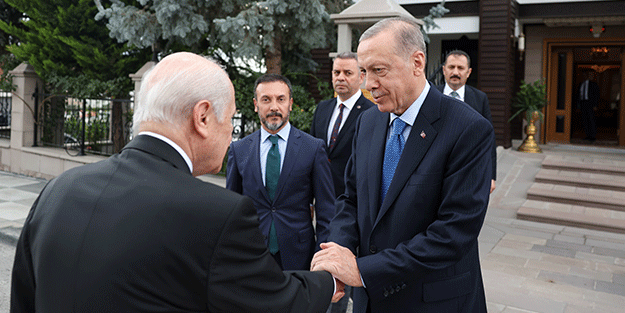 Erdoğan ile Bahçeli'nin görüşmesi sona erdi