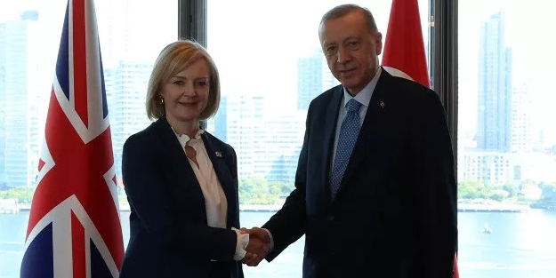 Cumhurbaşkanı Erdoğan, İngiltere Başbakanı Truss'ı kabul etti