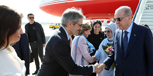 Cumhurbaşkanı Erdoğan İtalya'dan ayrıldı