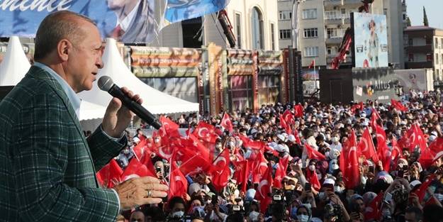 Cumhurbaşkanı Erdoğan, Kahramanmaraşlılara yazarımız Abdurrahim Karakoç'un şiiri ile hitap etti