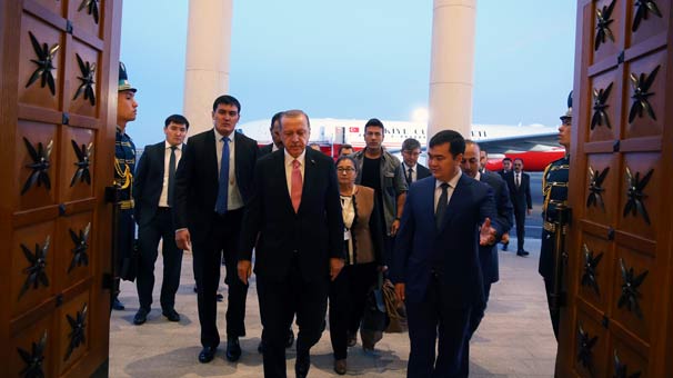 Cumhurbaşkanı Erdoğan Kazakistan'a gitti