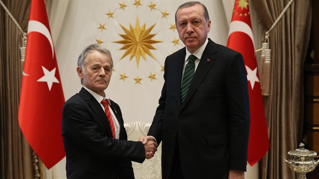Cumhurbaşkanı Erdoğan, Kırım Tatar Türkleri Lideri Kırımlıoğlu’nu kabul etti