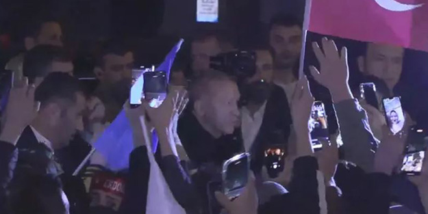 Cumhurbaşkanı Erdoğan Kısıklı'daki konutundan ayrıldı