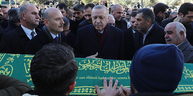 Cumhurbaşkanı Erdoğan deprem bölgesinde... Önemli açıklamalar!