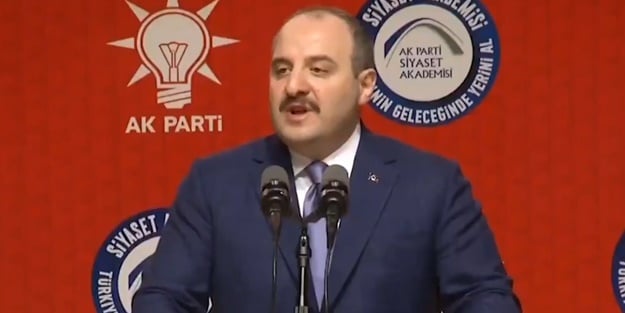 Cumhurbaşkanı Erdoğan konvoyundaki başörtülüler askeri havaalanına alınmayınca bakın ne yapmış