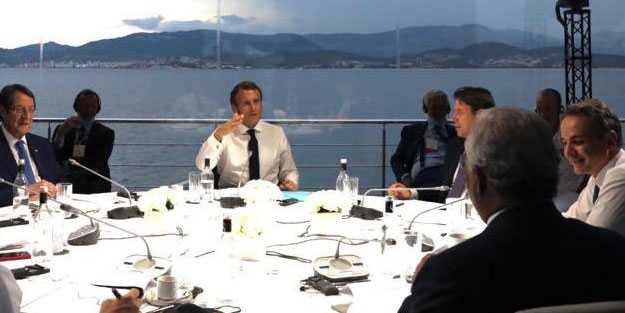 Cumhurbaşkanı Erdoğan küstah Macron'a cevap verdi