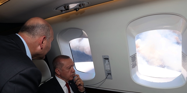 Cumhurbaşkanı Erdoğan Marmaris'teki yangını havadan inceledi