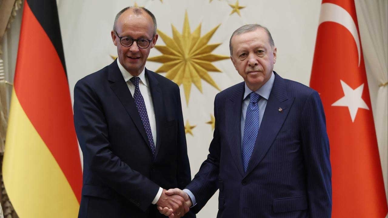 Erdoğan, Merz ile bir araya geldi
