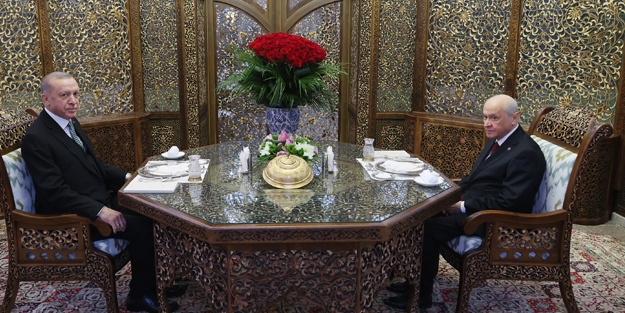 Cumhurbaşkanı Erdoğan, MHP lideri Bahçeli ile iftar yaptı