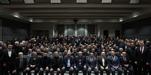 Cumhurbaşkanı Erdoğan minibüsçülerle bir araya geldi