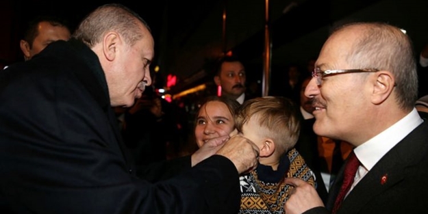 Cumhurbaşkanı Erdoğan, minik adaşı ile buluştu