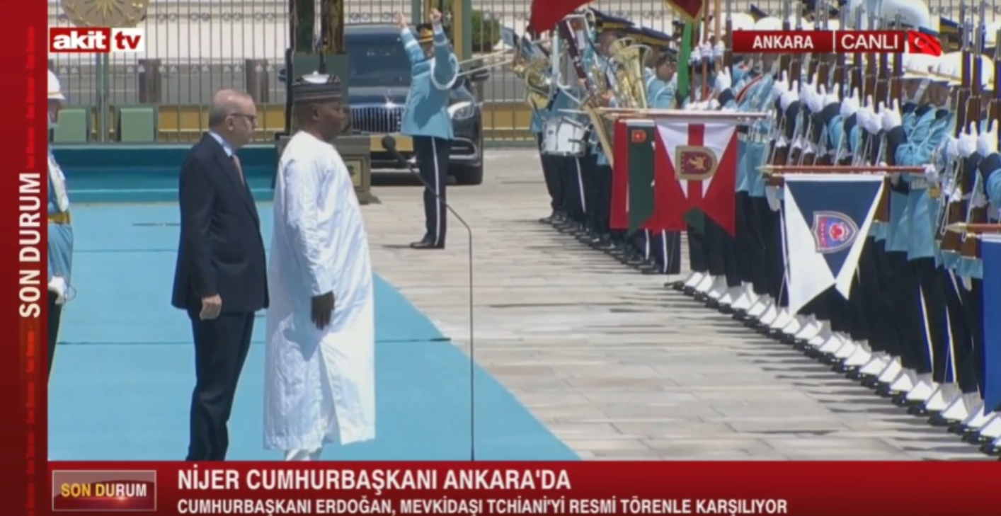 Cumhurbaşkanı Erdoğan, Nijer Cumhurbaşkanı Tiani'yi Resmî Törenle Karşıladı