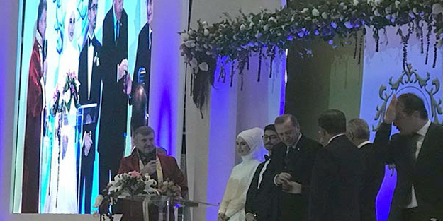 Cumhurbaşkanı Erdoğan nikah şahitliği yaptı