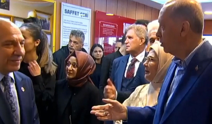 Cumhurbaşkanı Erdoğan oy kullanırken bağırdı! Herkes şaştı kaldı