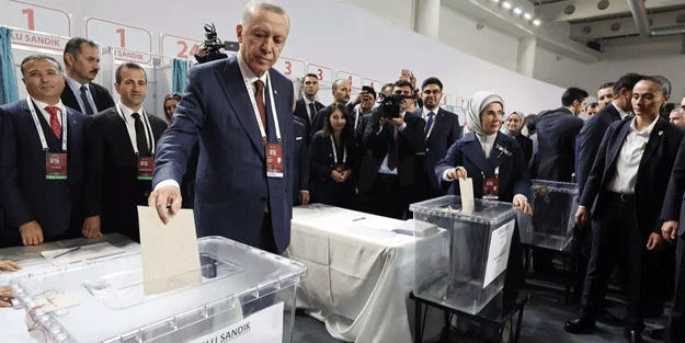 Erdoğan oyunu kullandı