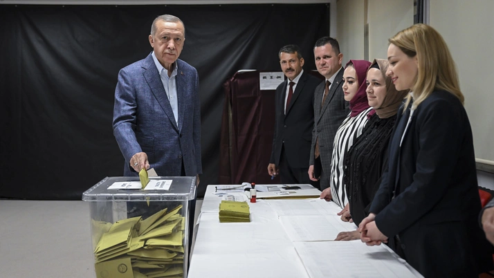 Cumhurbaşkanı Erdoğan oyunu kullandı, ilk sözleri bu oldu! Bakın seçim sonuçlarını nerede takip edecek