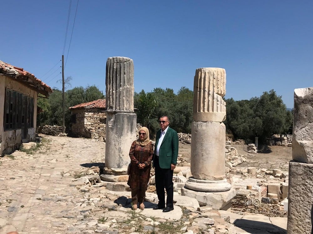 Cumhurbaşkanı Erdoğan Stratonikeiaı Antik Kenti’ni gezdi 