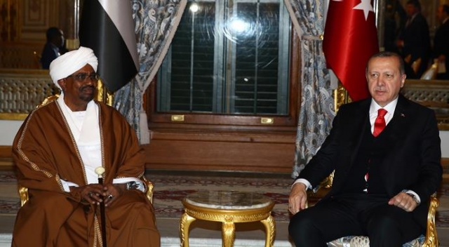 Cumhurbaşkanı Erdoğan, Sudan Devlet Başkanı ile bir araya geldi