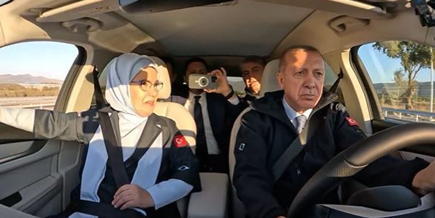 Cumhurbaşkanı Erdoğan sürücü koltuğunda! TOGG'dan en özel görüntüleri paylaştı