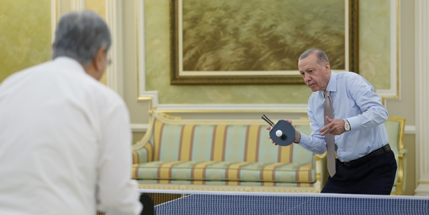 Cumhurbaşkanı Erdoğan, Tokayev ile masa tenisi oynadı