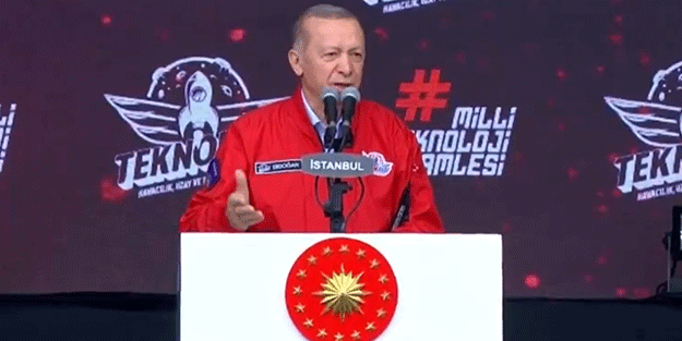 Cumhurbaşkanı Erdoğan TEKNOFEST'te! "Bu milletin öz evladı olduğunu bir kez daha ortaya koydu"
