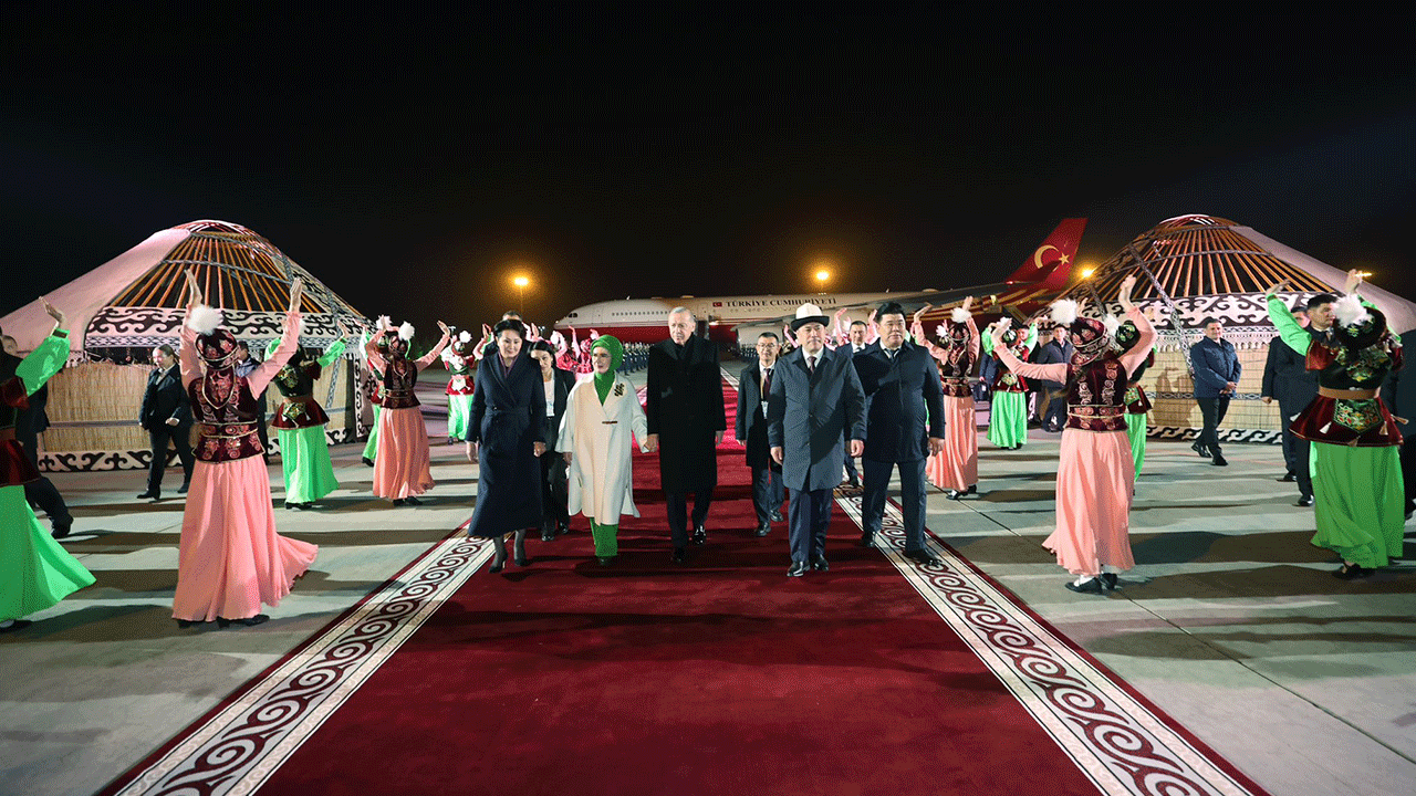 Erdoğan Kırgızistan'a gitti