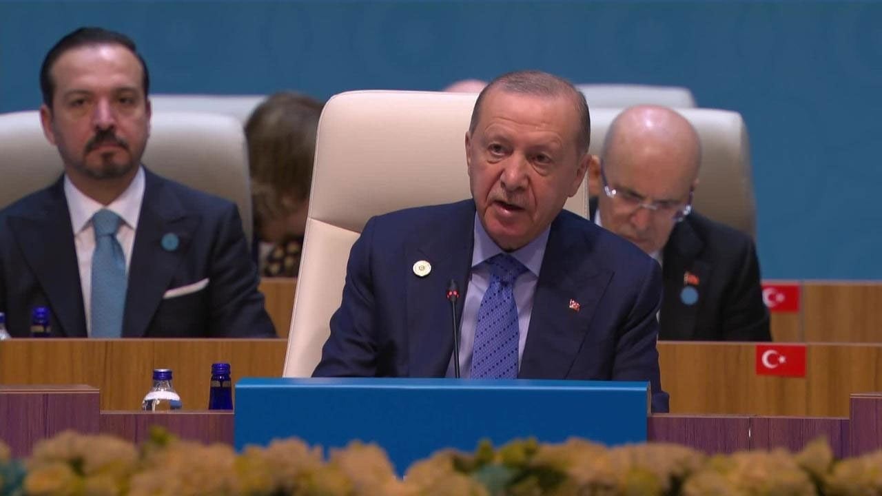 Cumhurbaşkanı Erdoğan: Türk dünyası ezelden ebede kadar kardeştir
