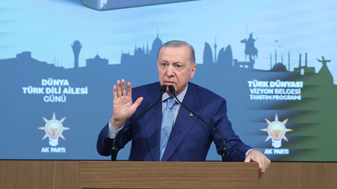 Cumhurbaşkanı Erdoğan Türk dünyasına seslendi: Türk demeyi yasaklayan CHP, bugün de Türk dünyasına yanlış pencereden bakıyor