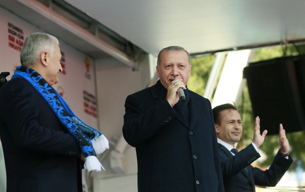 Cumhurbaşkanı Erdoğan: "Türkiye’de Kürdistan diye bir bölge yok. Irak’ın kuzeyinde var. Çok seviyorsan defol oraya git" 