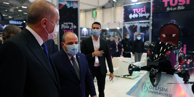 Cumhurbaşkanı Erdoğan 'uçan araba' Tusi'yi inceledi