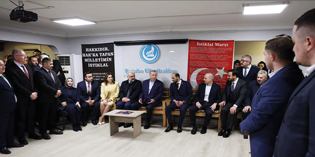 Cumhurbaşkanı Erdoğan Ülkü Ocakları'nı ziyaret etti: ABD'ye ders vermemiz lazım!