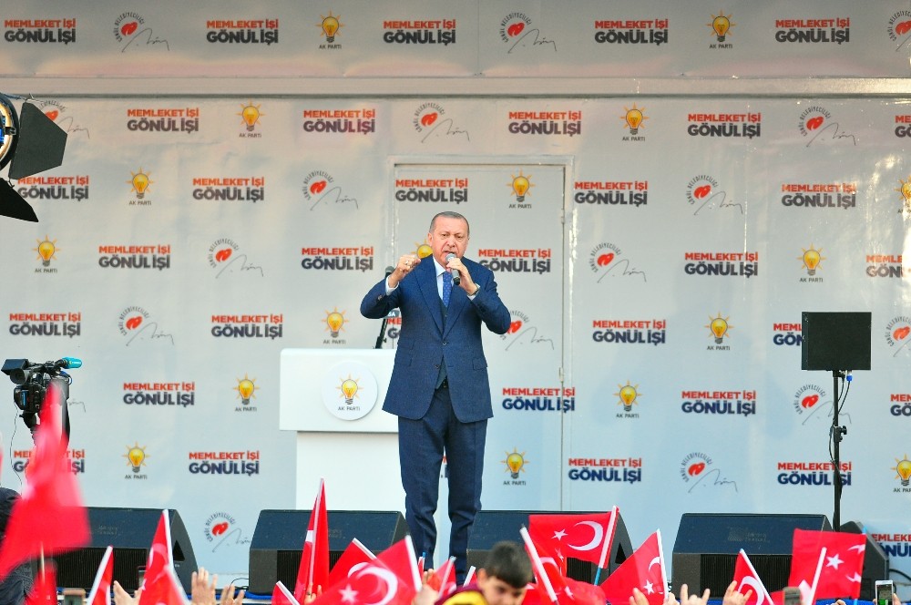 Cumhurbaşkanı Erdoğan: “Uzun yıllardır milletimizin hasretle beklediği imar meselesini çözmek zorundayız” (1) 