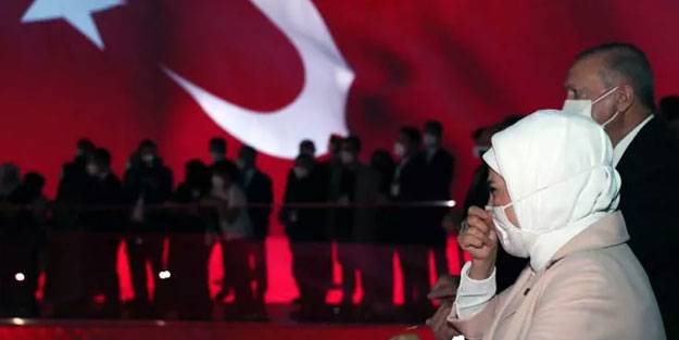 Cumhurbaşkanı Erdoğan ve eşi Emine Erdoğan duygu dolu anlar yaşadı