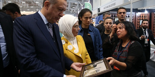 Cumhurbaşkanı Erdoğan ve eşi Emine Erdoğan'a anlamlı hediye