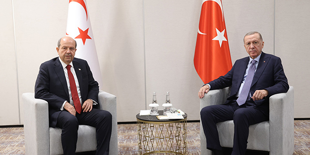 Cumhurbaşkanı Erdoğan ve KKTC Cumhurbaşkanı Tatar ile görüştü