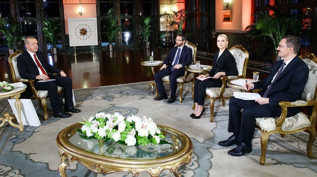 Cumhurbaşkanı Erdoğan ve Pelin Çift arasında güldüren 'Diriliş' diyaloğu